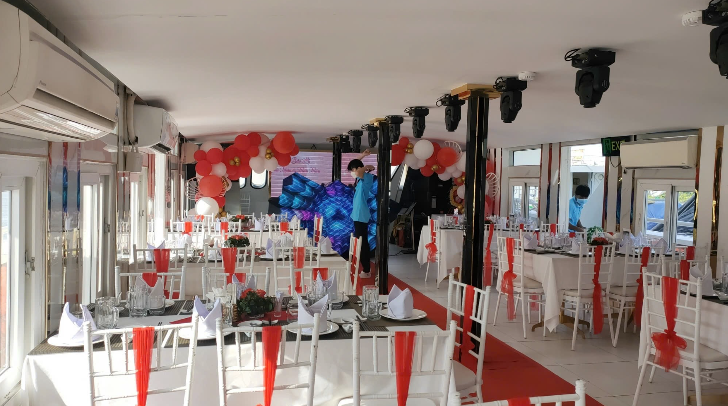 không gian sang trọng của du thuyền king yacht